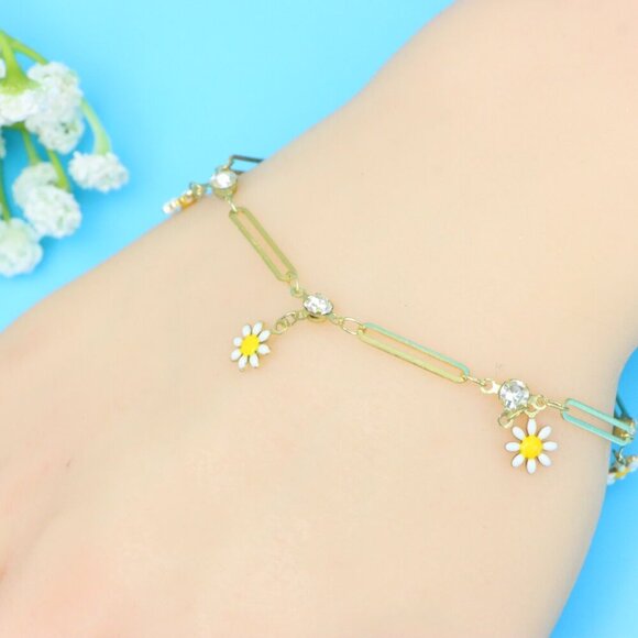 Chic & Stylish Bracelet – A Thoughtful Gift for Women and Girls, DYC1068 - Picture 1 of 8